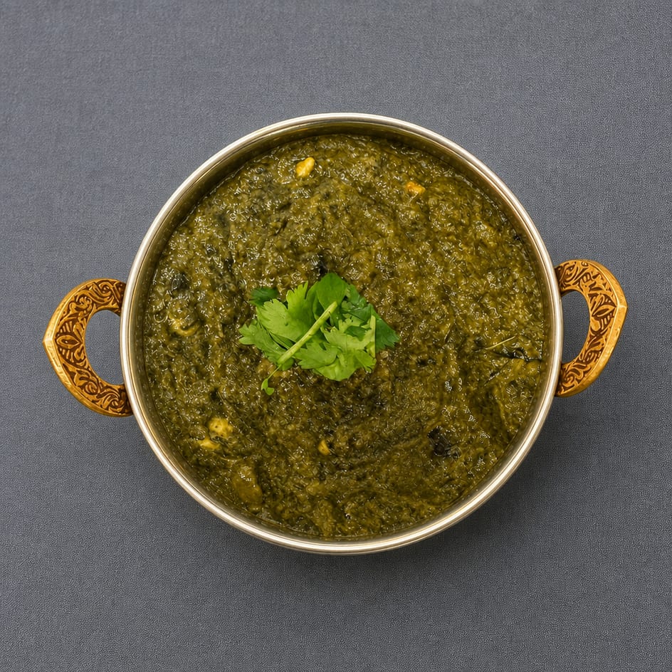 Saag Paneer (Palak Paneer).